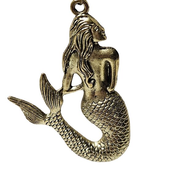 Vintage Gold Tone Mermaid Pendant Necklace Boho Fantasy Beach Core Jewelry - Picture 2 of 5